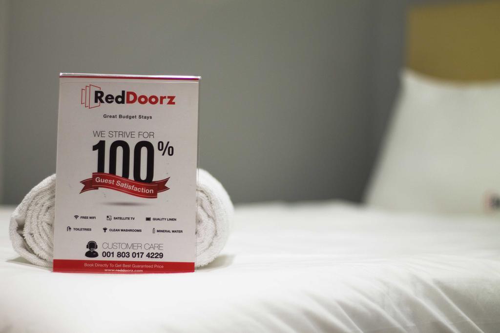 Reddoorz @ Mataram Kuta 3 Hotel Luaran gambar