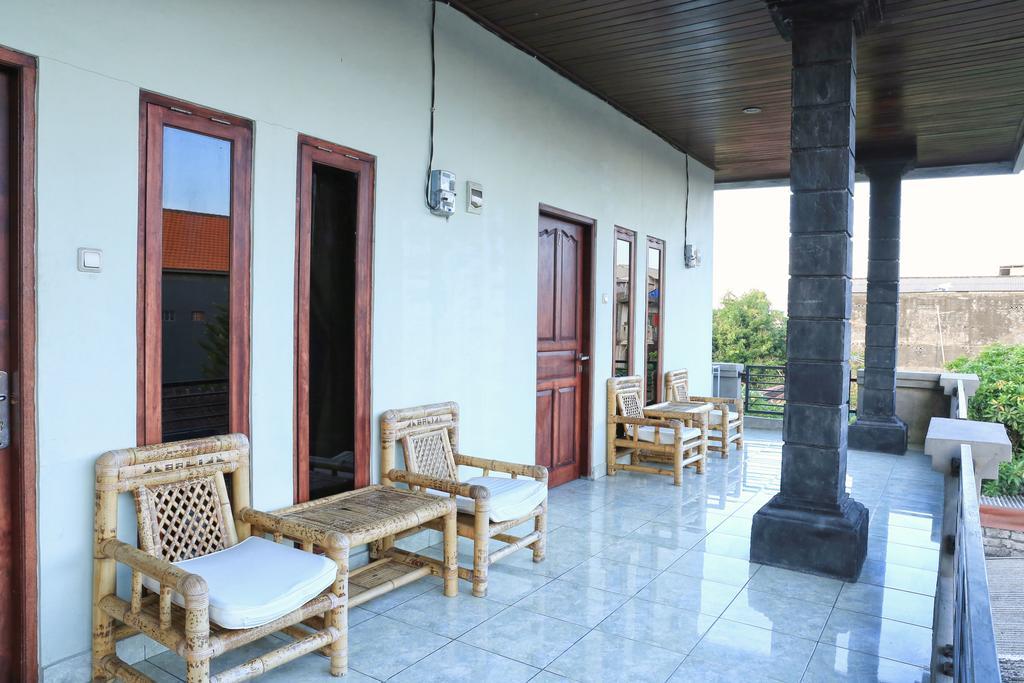 Reddoorz @ Mataram Kuta 3 Hotel Luaran gambar